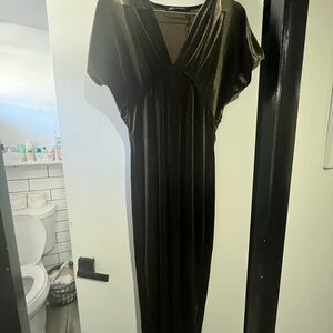 Elegant Green Evening Dress